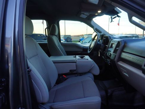 Used 2020 Ford F250 XL w/ STX Appearance Package image 29