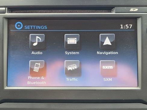 Used 2017 Nissan Titan SV RWD image 14
