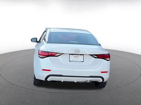 Used 2025 Nissan Sentra SV image 16