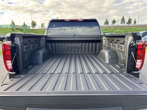 New 2026 GMC Sierra 1500 Elevation image 27