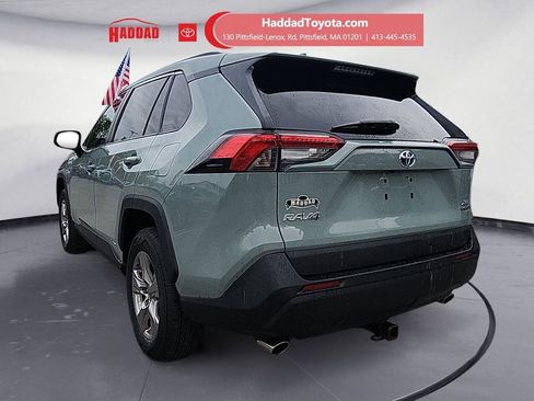 Used 2022 Toyota RAV4 XLE w/ XLE Grade Weather Package AWD/4WD image 3