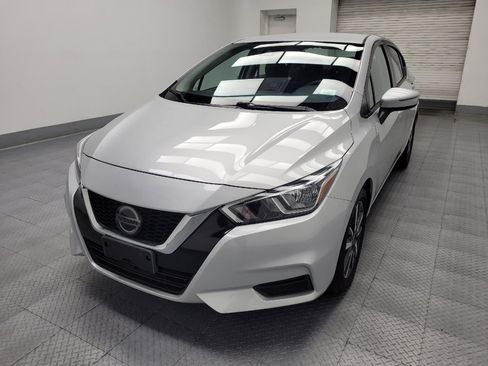 Used 2021 Nissan Versa SV FWD image 15