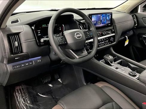 New 2026 Nissan Pathfinder Platinum w/ Lighting Package AWD/4WD image 7