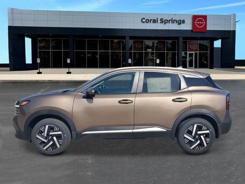 New 2026 Nissan Kicks SV w/ SV Premium Package FWD image 2
