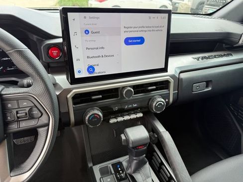 Used 2024 Toyota Tacoma TRD Off-Road AWD/4WD image 17