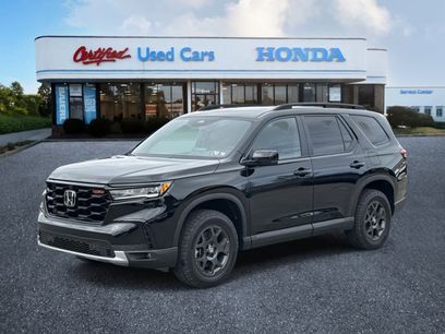Used 2025 Honda Pilot TrailSport