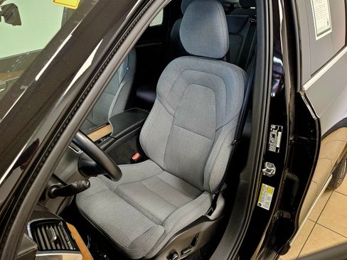 Used 2020 Volvo XC90 T6 Inscription w/ Protection Package Premier AWD/4WD image 35