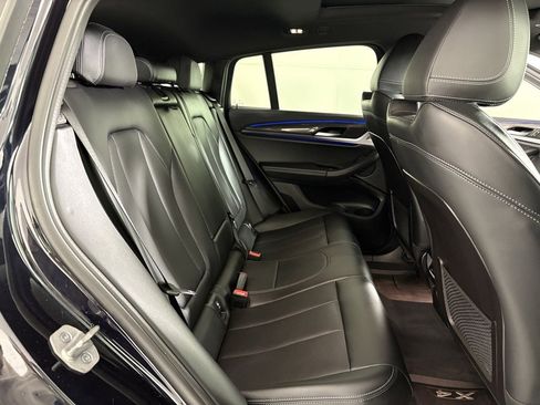 Used 2023 BMW X4 M40i w/ Premium Package image 39