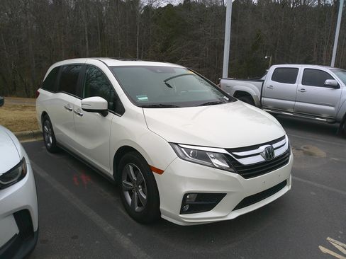 Used 2018 Honda Odyssey EX-L image 3