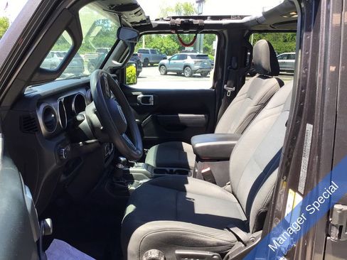 Used 2019 Jeep Wrangler Unlimited Sport AWD/4WD image 23