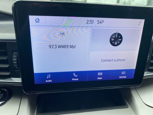 Used 2021 Ford Explorer XLT w/ Equipment Group 202A image 10