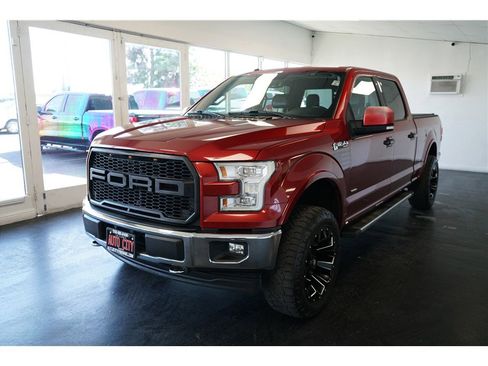 Used 2017 Ford F150 Lariat w/ Equipment Group 502A Luxury image 3