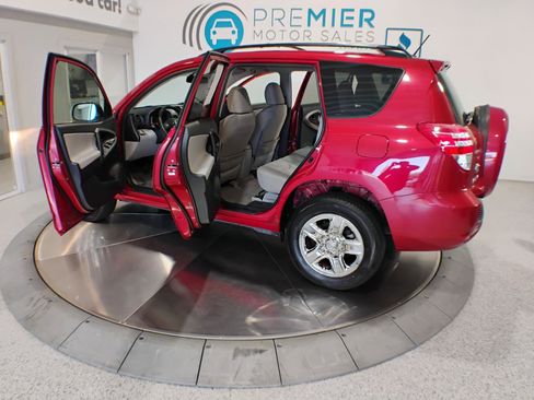 Used 2012 Toyota RAV4 4WD V6 w/ Tow Prep Pkg image 5