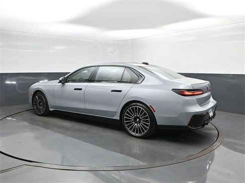 New 2026 BMW i7 eDrive50 w/ M Sport Package image 5