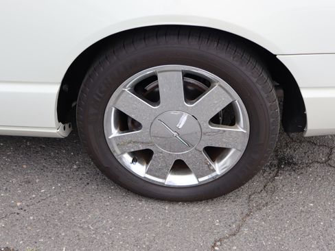 Used 2002 Ford Thunderbird RWD image 33