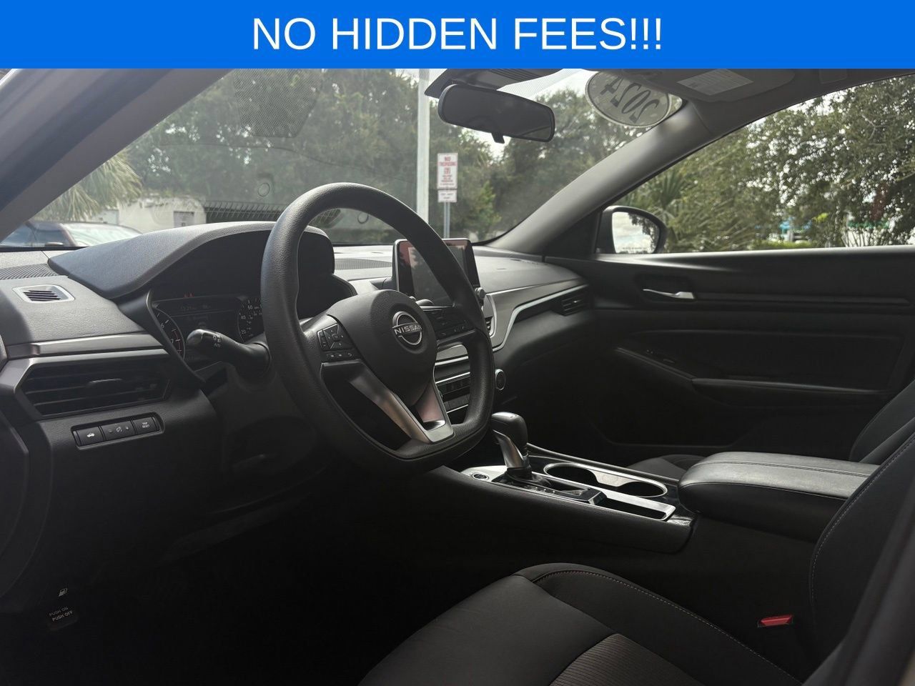 Used 2024 Nissan Altima 2.5 SV FWD image 8