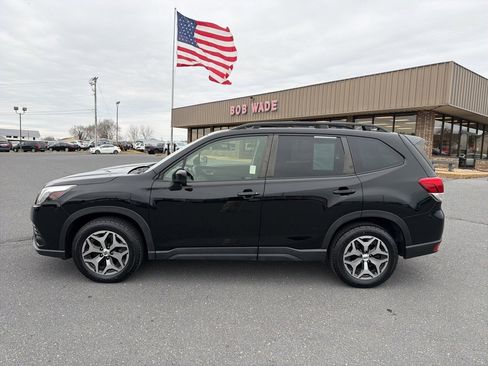 Certified 2023 Subaru Forester Premium image 2