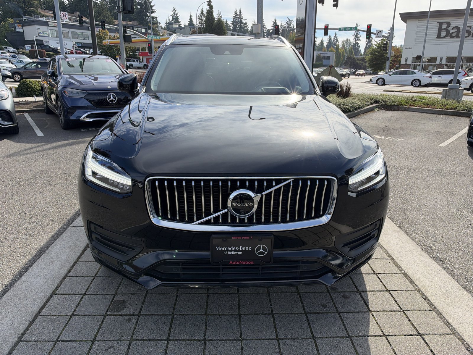 Used 2020 Volvo XC90 T5 Momentum w/ Protection Package Premier AWD/4WD image 2