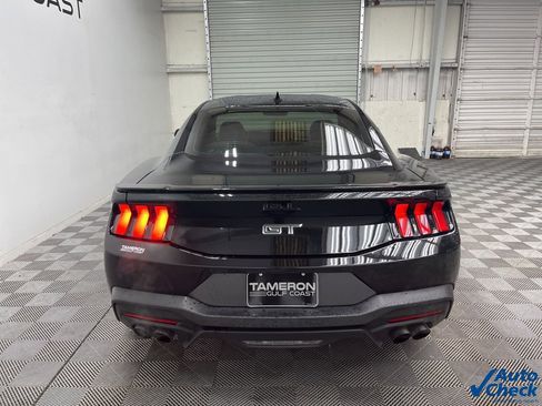 Used 2024 Ford Mustang GT Premium image 10