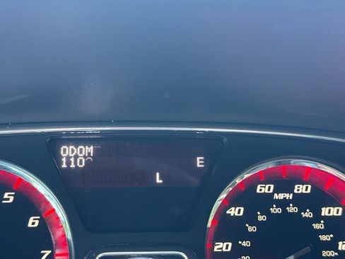 Used 2015 GMC Acadia SLE FWD image 20