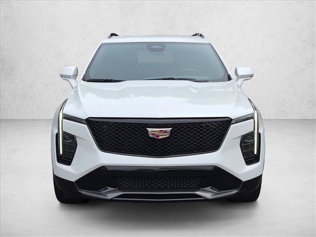 Used 2024 Cadillac XT4 Sport FWD image 2