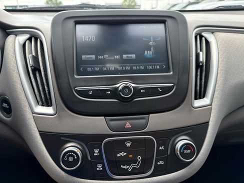 Used 2018 Chevrolet Malibu LS w/ LPO, Convenience Package 1 FWD image 7