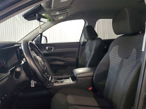 Used 2022 Kia Sorento LX image 15