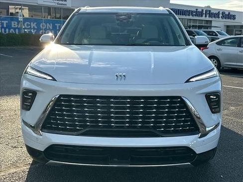 New 2026 Buick Enclave Avenir w/ Super Cruise Package AWD/4WD image 4