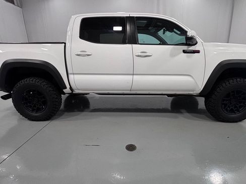Used 2020 Toyota Tacoma TRD Pro AWD/4WD image 4