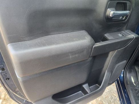 Used 2020 Chevrolet Silverado 1500 LT w/ All-Star Edition image 37