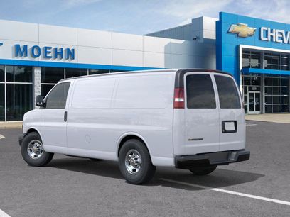 New 2025 Chevrolet Express 2500
