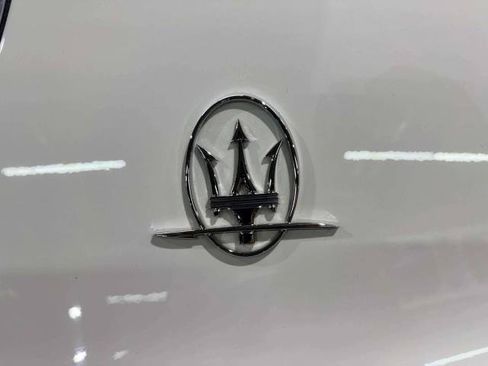 Used 2017 Maserati Levante S AWD/4WD image 64