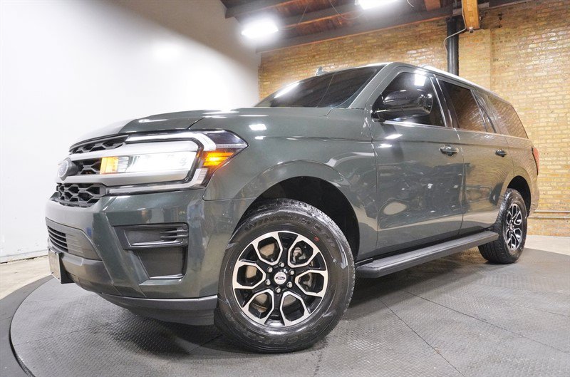 Used 2022 Ford Expedition XL AWD/4WD image 1
