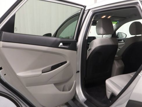 Used 2021 Hyundai Tucson SE FWD image 9