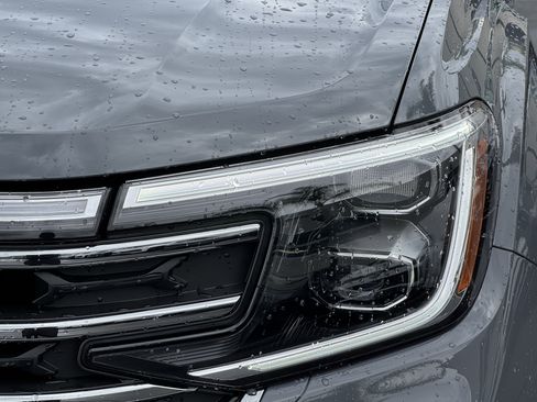 Used 2026 Volkswagen Atlas SE FWD image 5