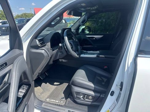 Used 2024 Lexus LX 600 F Sport AWD/4WD image 9