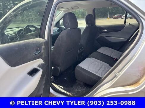 Used 2018 Chevrolet Equinox LT FWD image 18