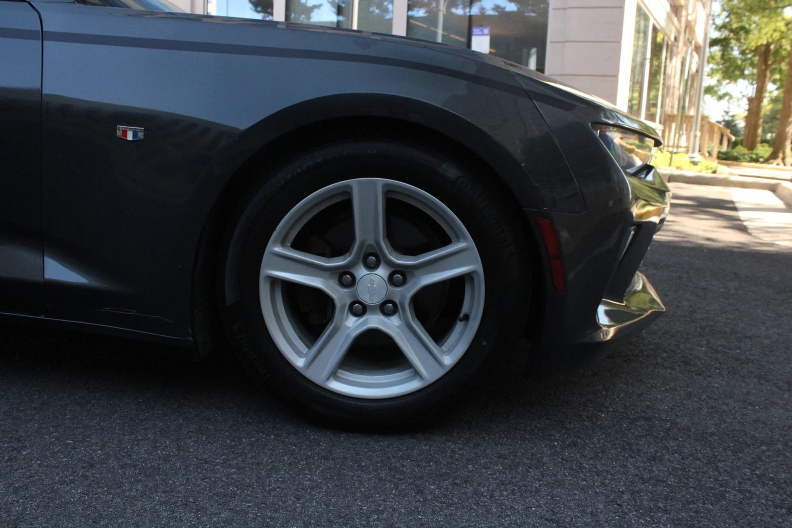 Used 2016 Chevrolet Camaro LT RWD image 4