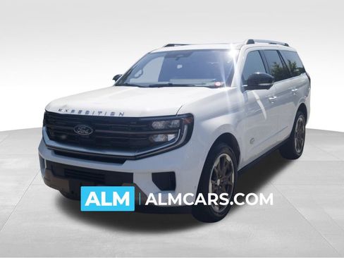 Used 2025 Ford Expedition King Ranch AWD/4WD image 1