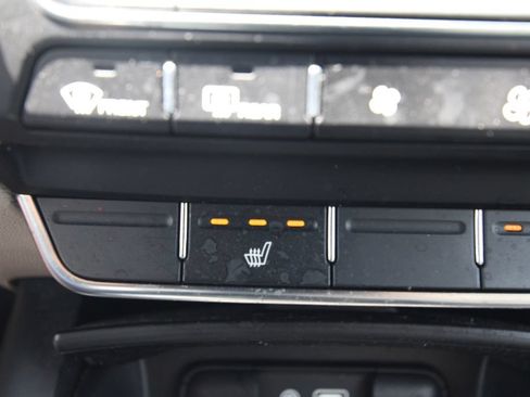 Used 2019 Kia Sorento AWD w/ LX Convenience Package image 13