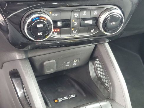 Used 2024 Chevrolet TrailBlazer LT w/ Convenience Package image 19