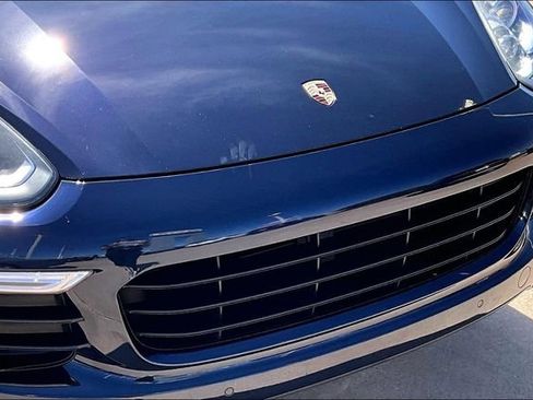 Used 2016 Porsche Cayenne image 30