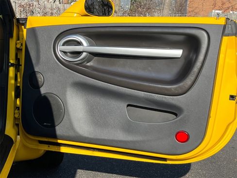 Used 2005 Chevrolet SSR w/ Preferred Equipment Group image 11