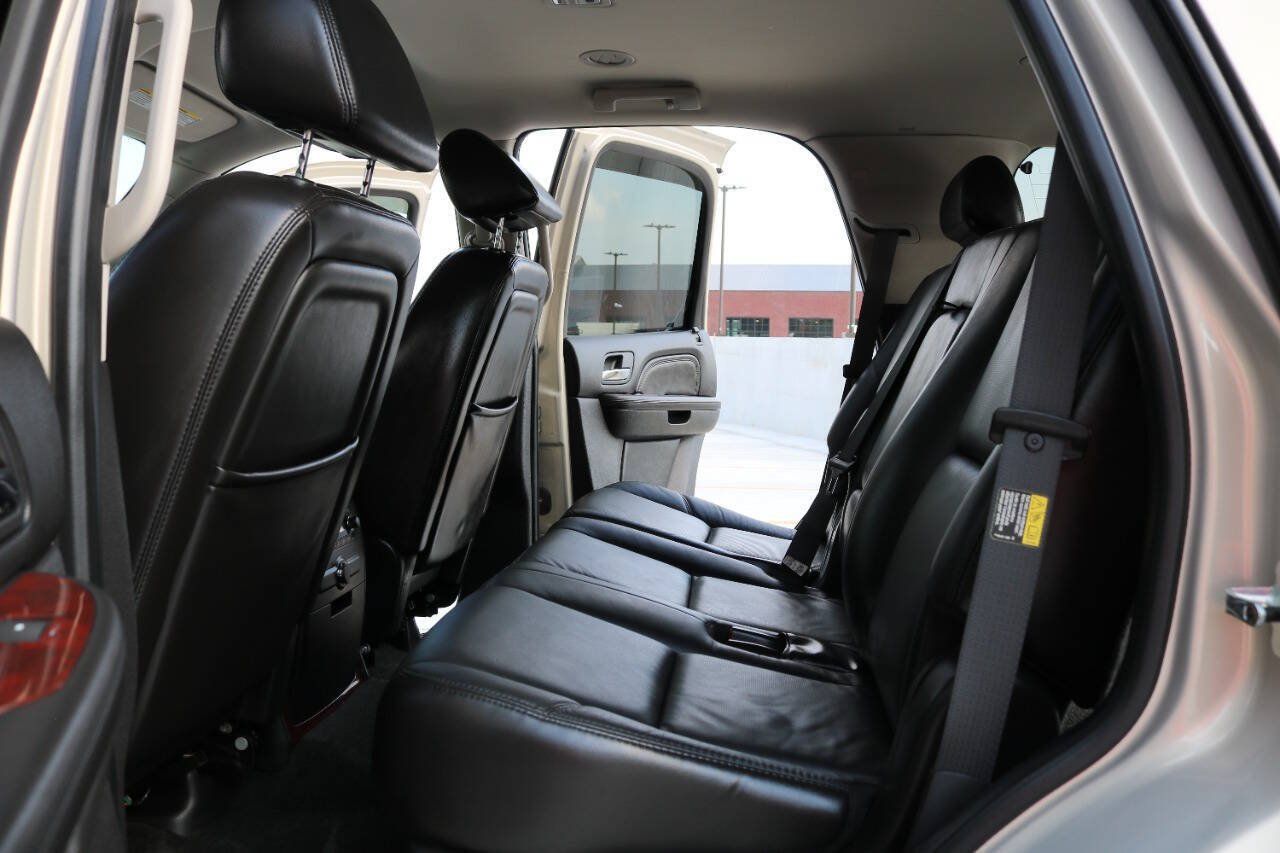 Used 2007 Cadillac Escalade AWD image 14