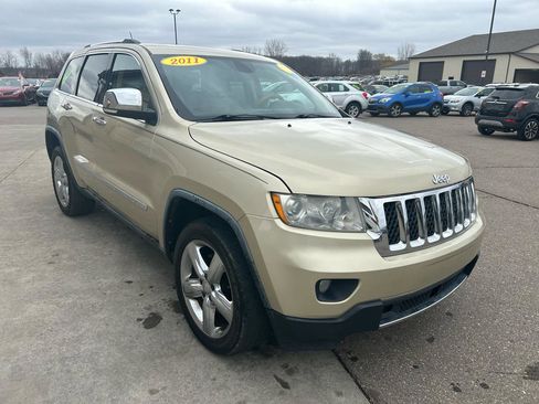 Used 2011 Jeep Grand Cherokee Overland image 3