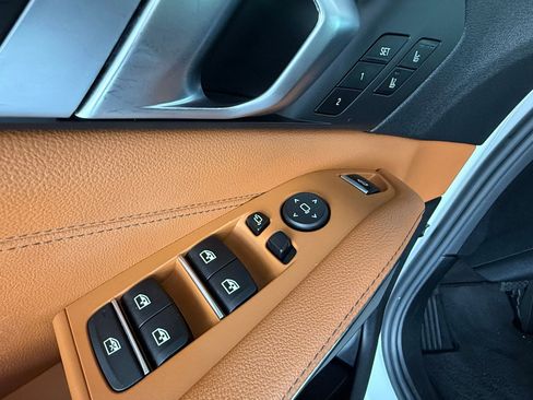 Used 2021 BMW X5 xDrive40i w/ Premium Package AWD/4WD image 29
