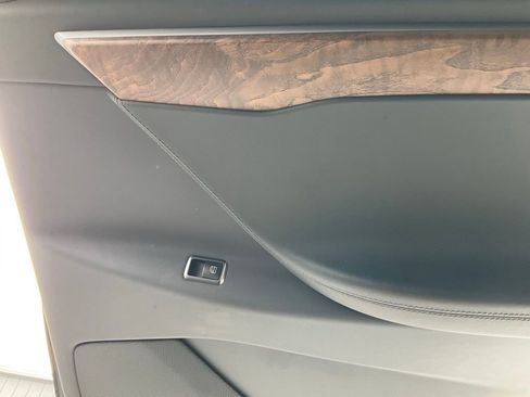 Used 2019 Tesla Model X Long Range AWD/4WD image 78