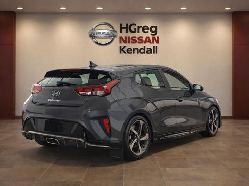 Used 2020 Hyundai Veloster Turbo FWD image 4