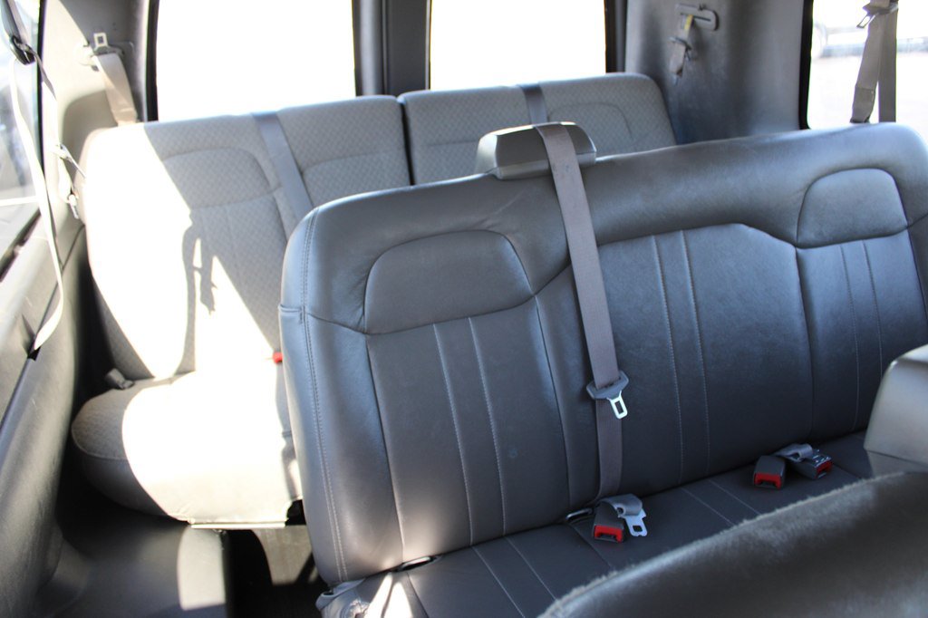 Used 2020 Chevrolet Express 3500 LS RWD image 17