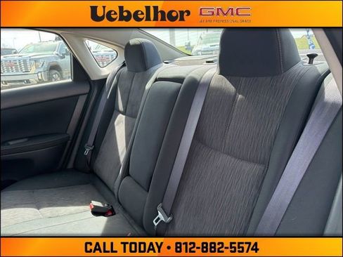 Used 2015 Nissan Sentra SV FWD image 16